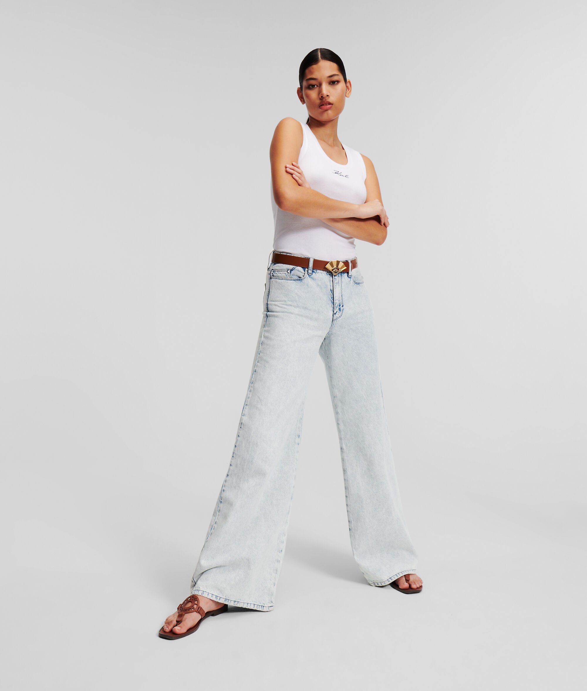 (image for) Bright Wide-Leg Mid-Rise Jeans